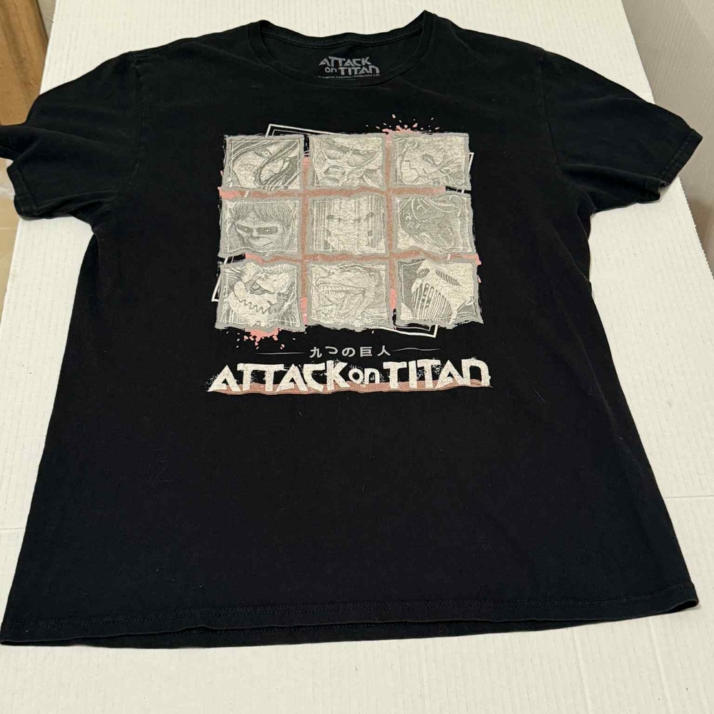 Attack on Titan Black Graphic Tee